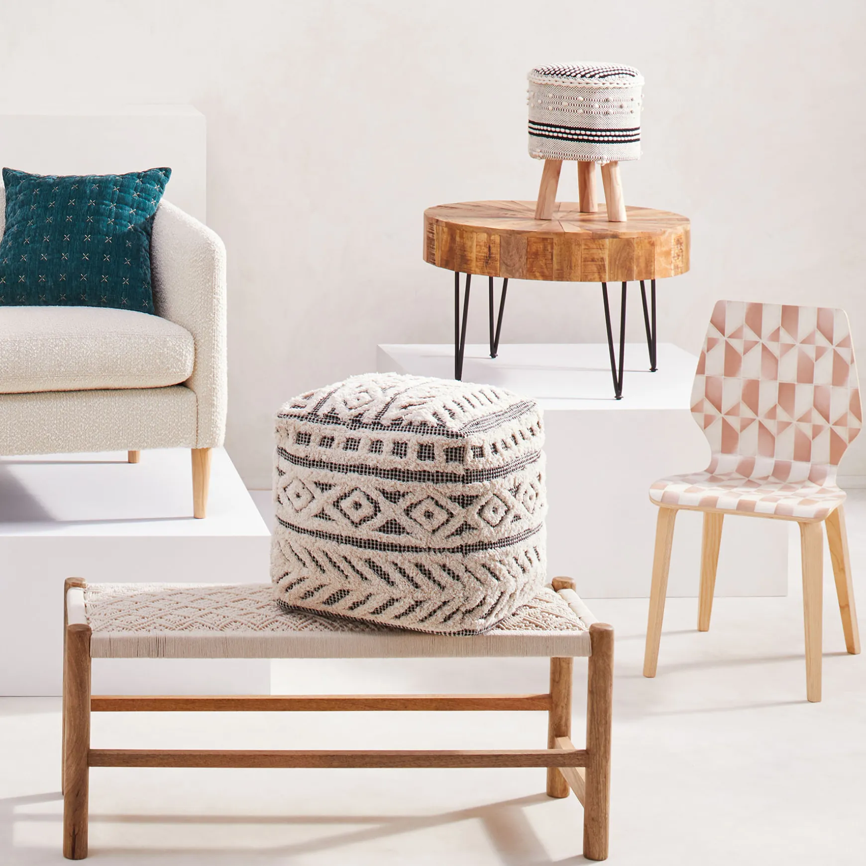 round_mango_wood_coffee_table_with_metal_hairpin_legs_cheaper_1.webp * Round Mango Wood Coffee Table With Metal Hairpin Legs Cheaper Cheap